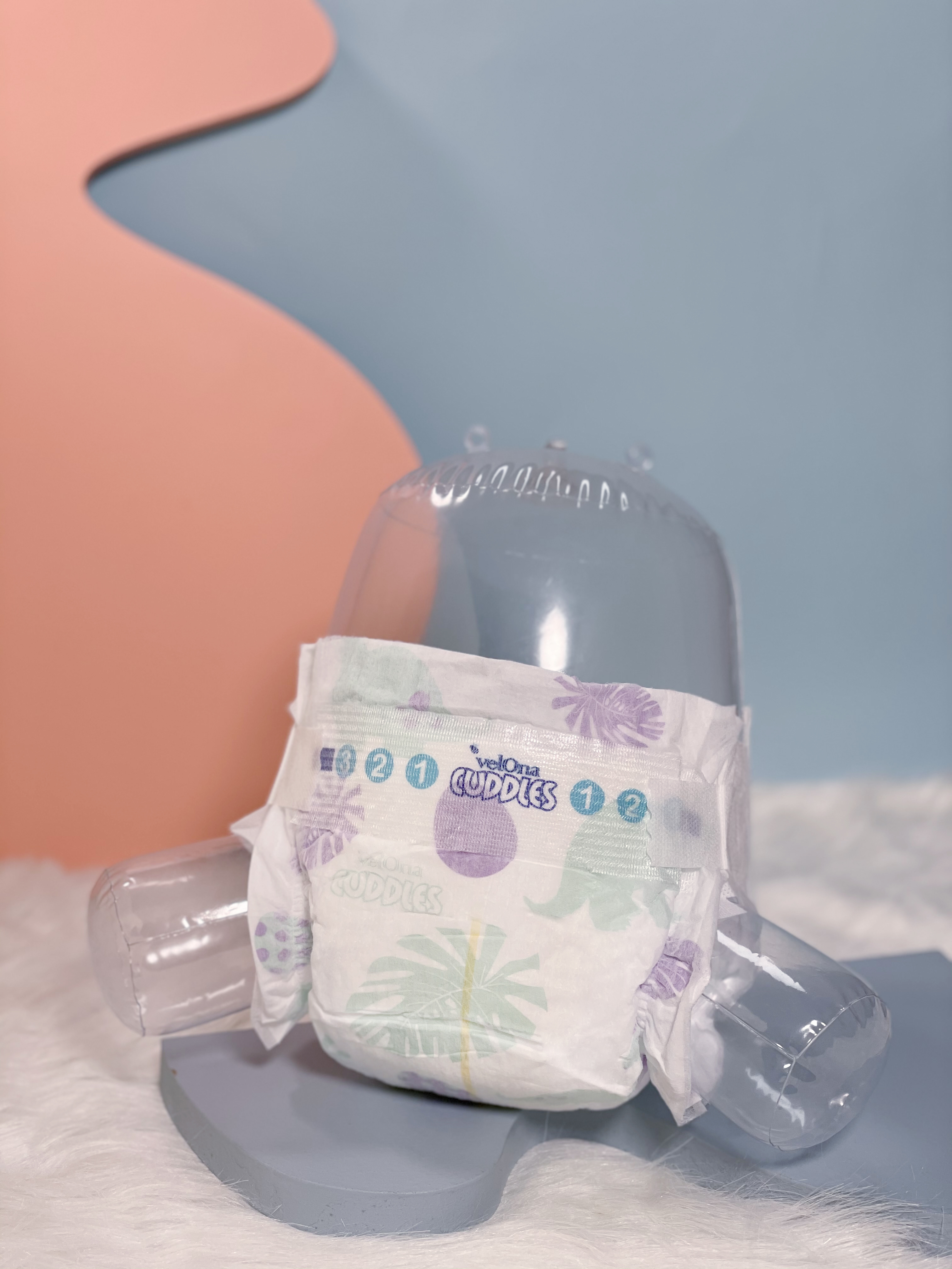 besuper cuddles baby diaper